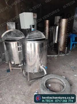 Milk pasteurizers with lids and outlet taps, August 2024