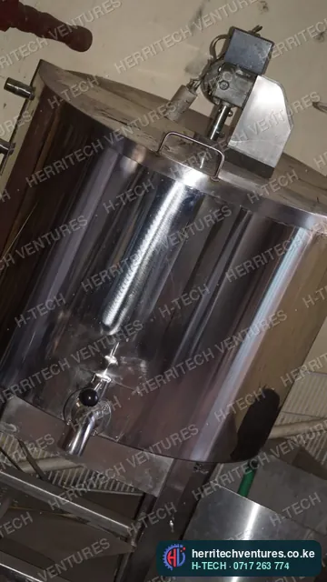 The stirred stainless tank with its outlet tap, January 2019